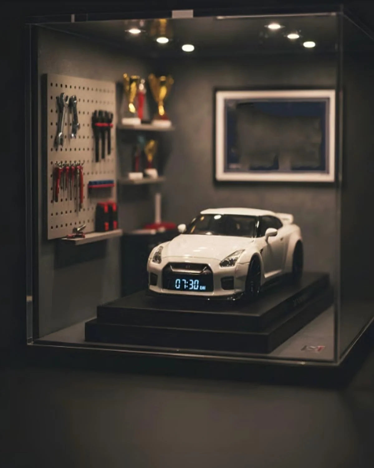 Hypercar Alarm Clock with Realistic Engine Sound, LED Display & Cool Mist Exhaust Flame Effect